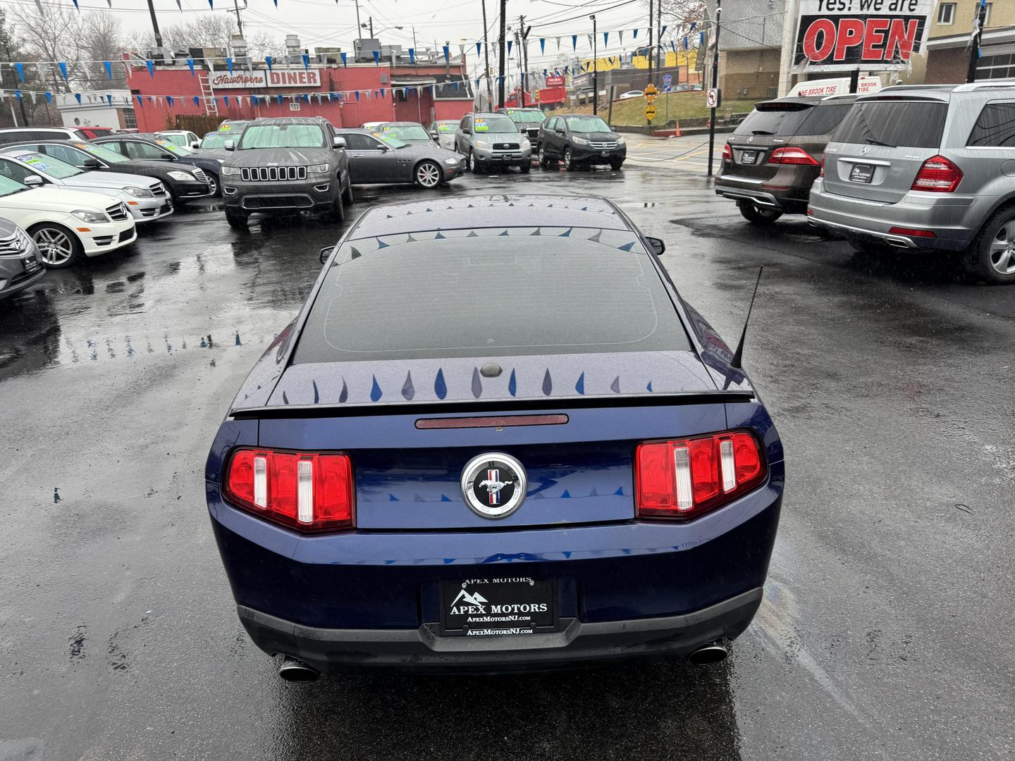 2012 Ford Mustang V6 photo 15