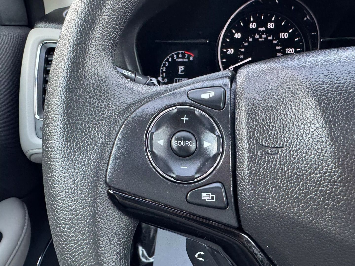 2022 Honda Hr-v - Image 28