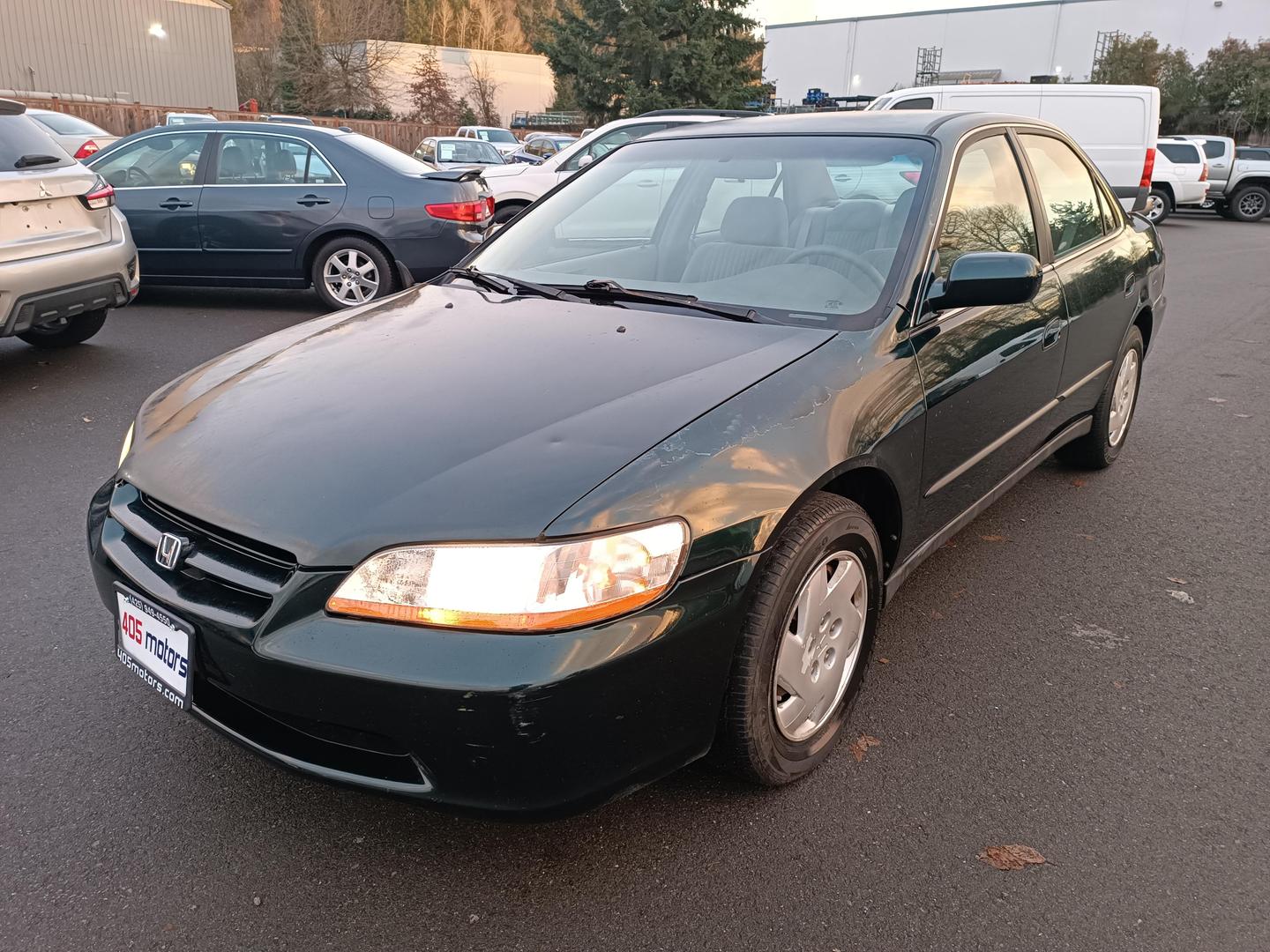 1998 Honda Accord LX photo 4