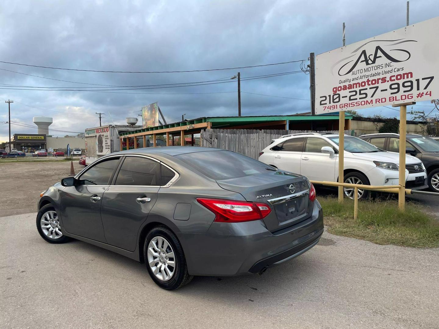 2016 Nissan Altima S photo 3