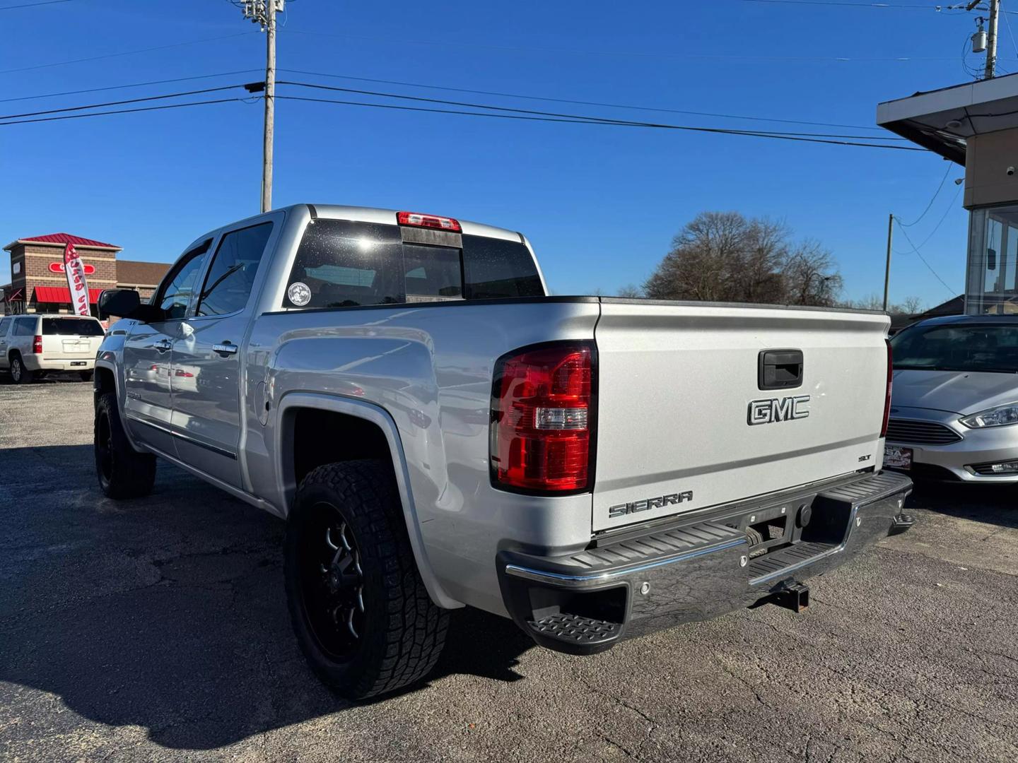 2015 GMC Sierra 1500 SLT photo 4