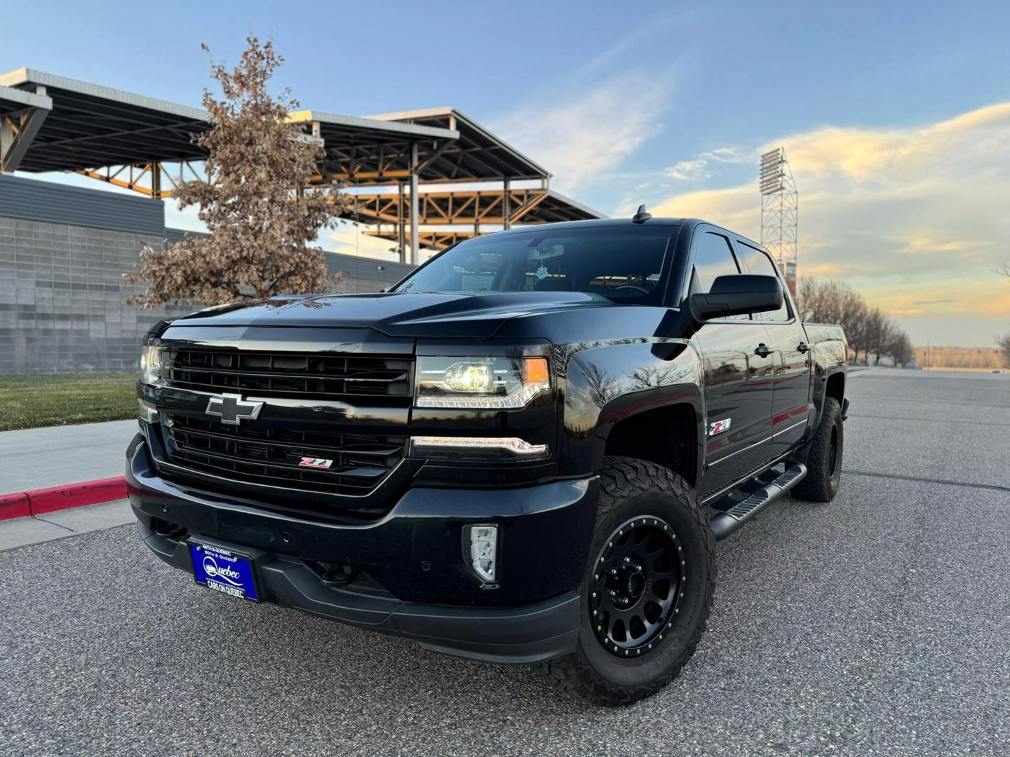 2017 Chevrolet Silverado 1500 LTZ photo 2