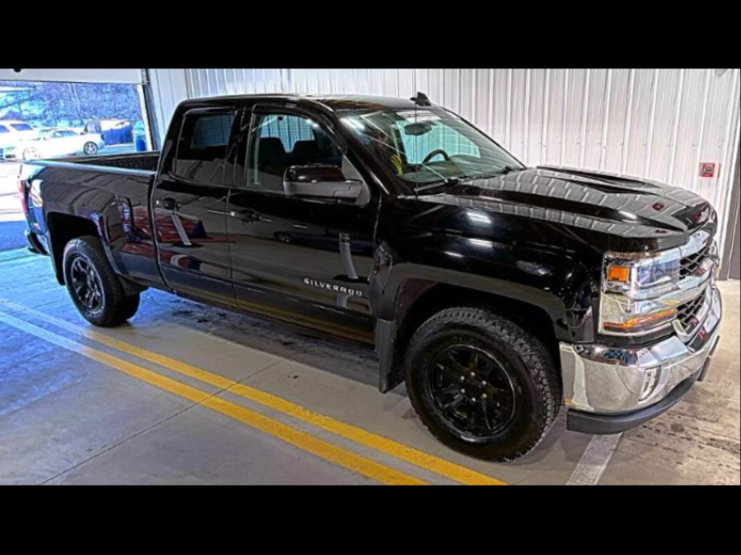 2016 Chevrolet Silverado 1500 LT photo 6