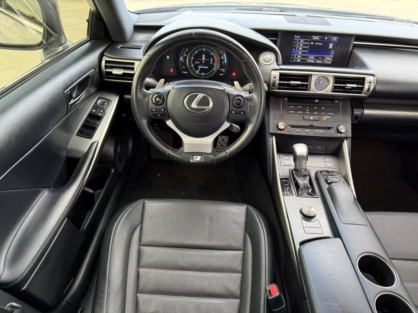 2016 Lexus IS 200t photo 20