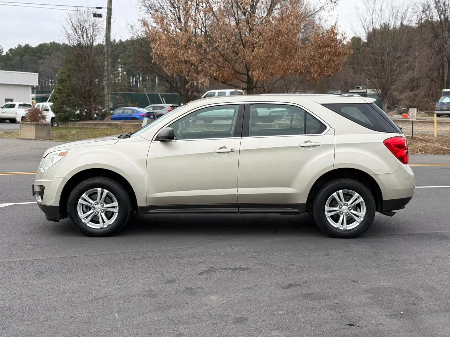 2013 Chevrolet Equinox LS photo 9