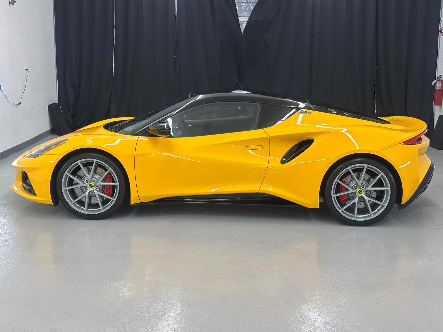 2024 Lotus Emira First Edition photo 20