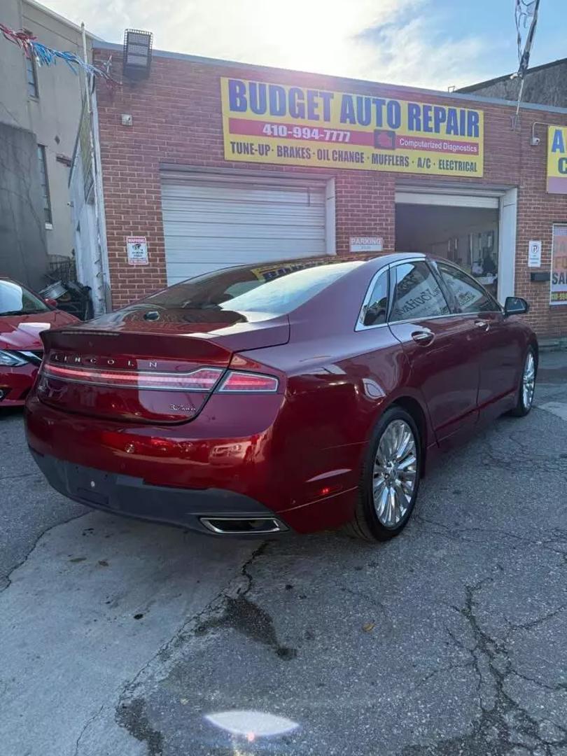 2013 Lincoln MKZ Base photo 10