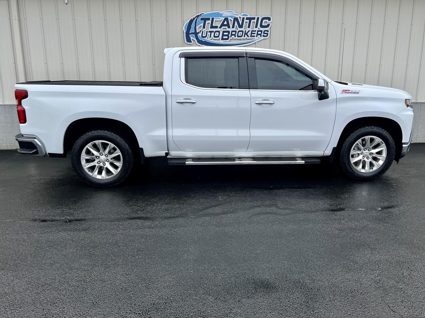 2021 Chevrolet Silverado 1500 LTZ photo 3