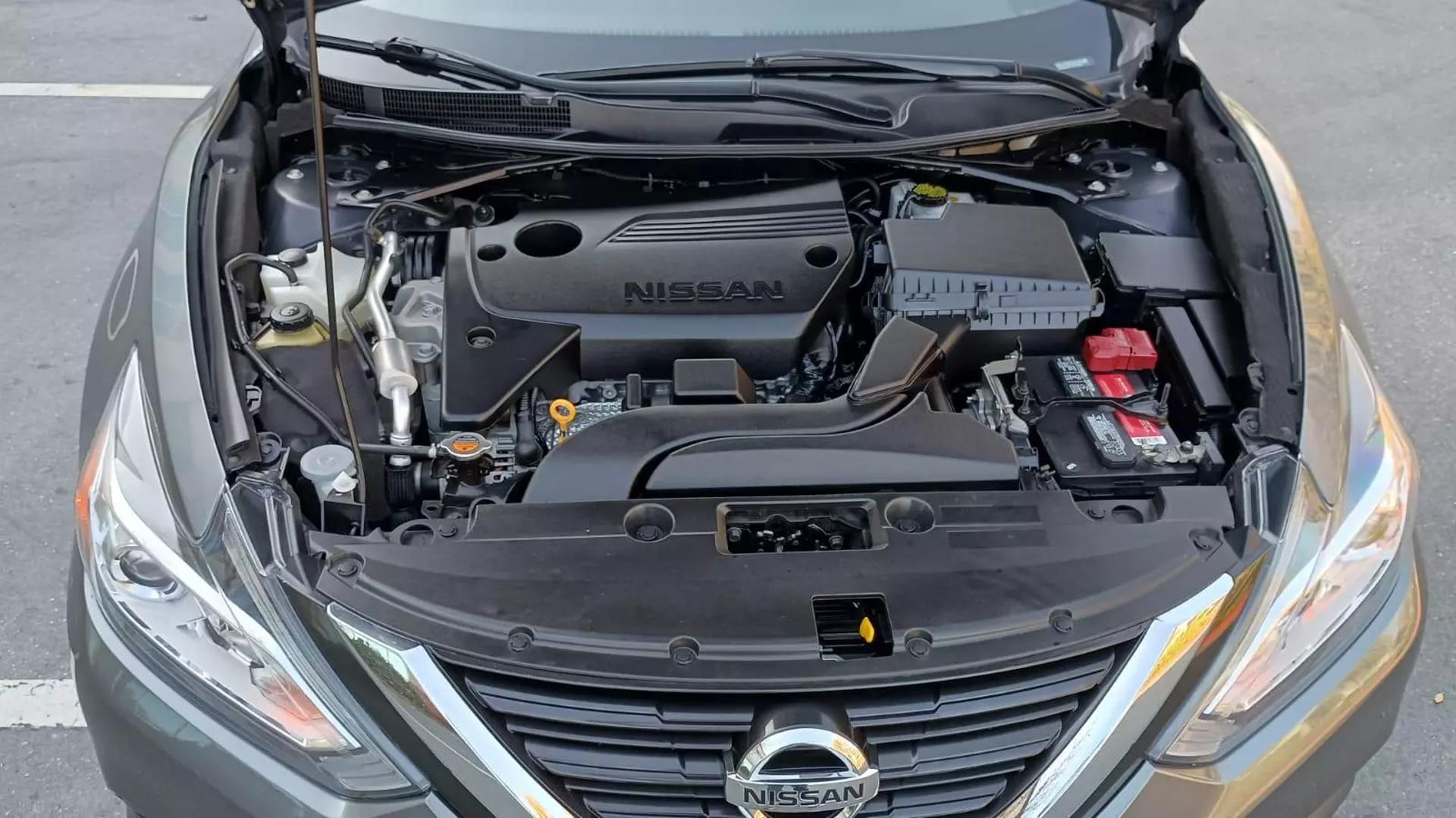 2018 Nissan Altima S photo 21