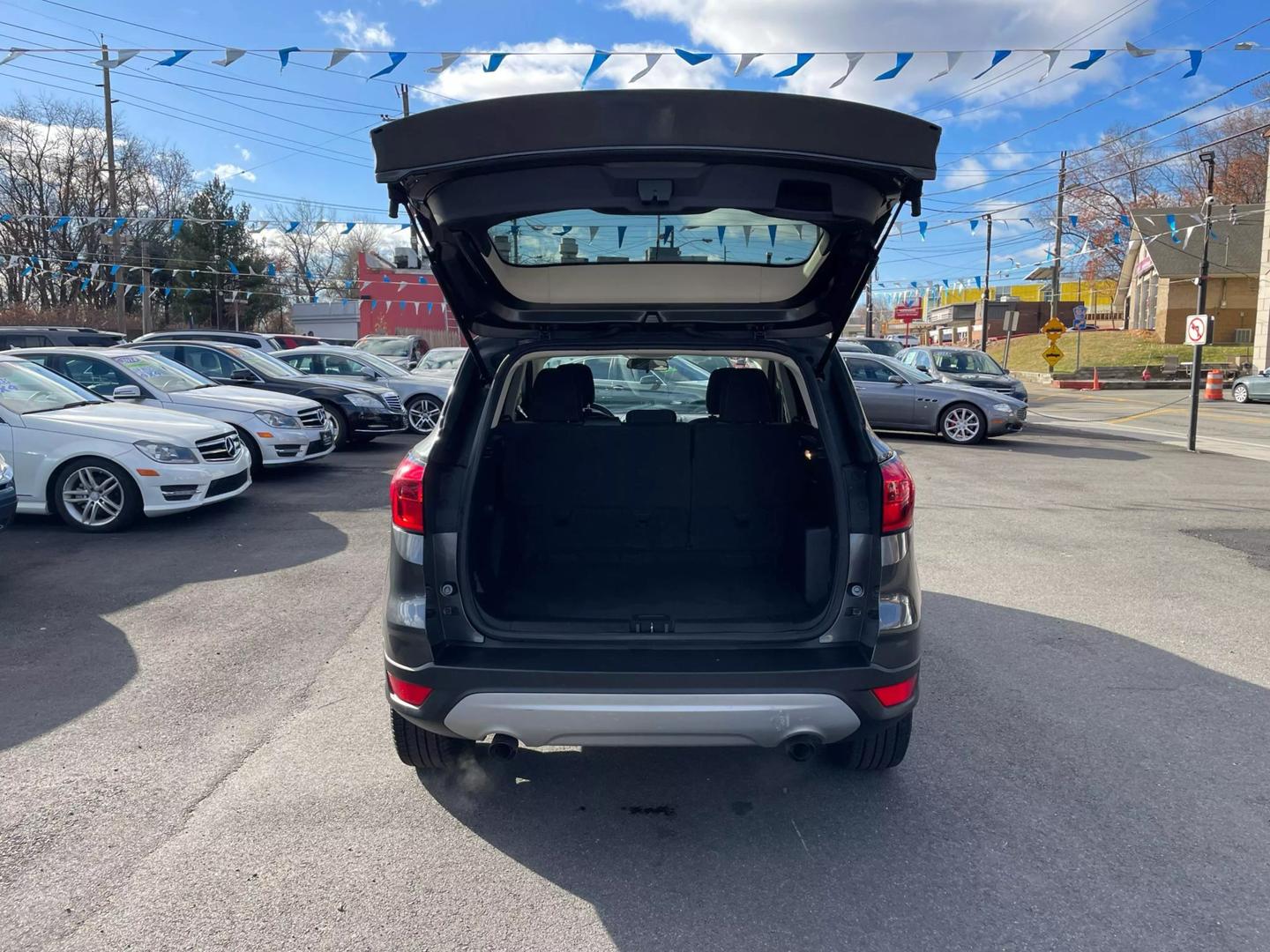 2019 Ford Escape SE photo 11