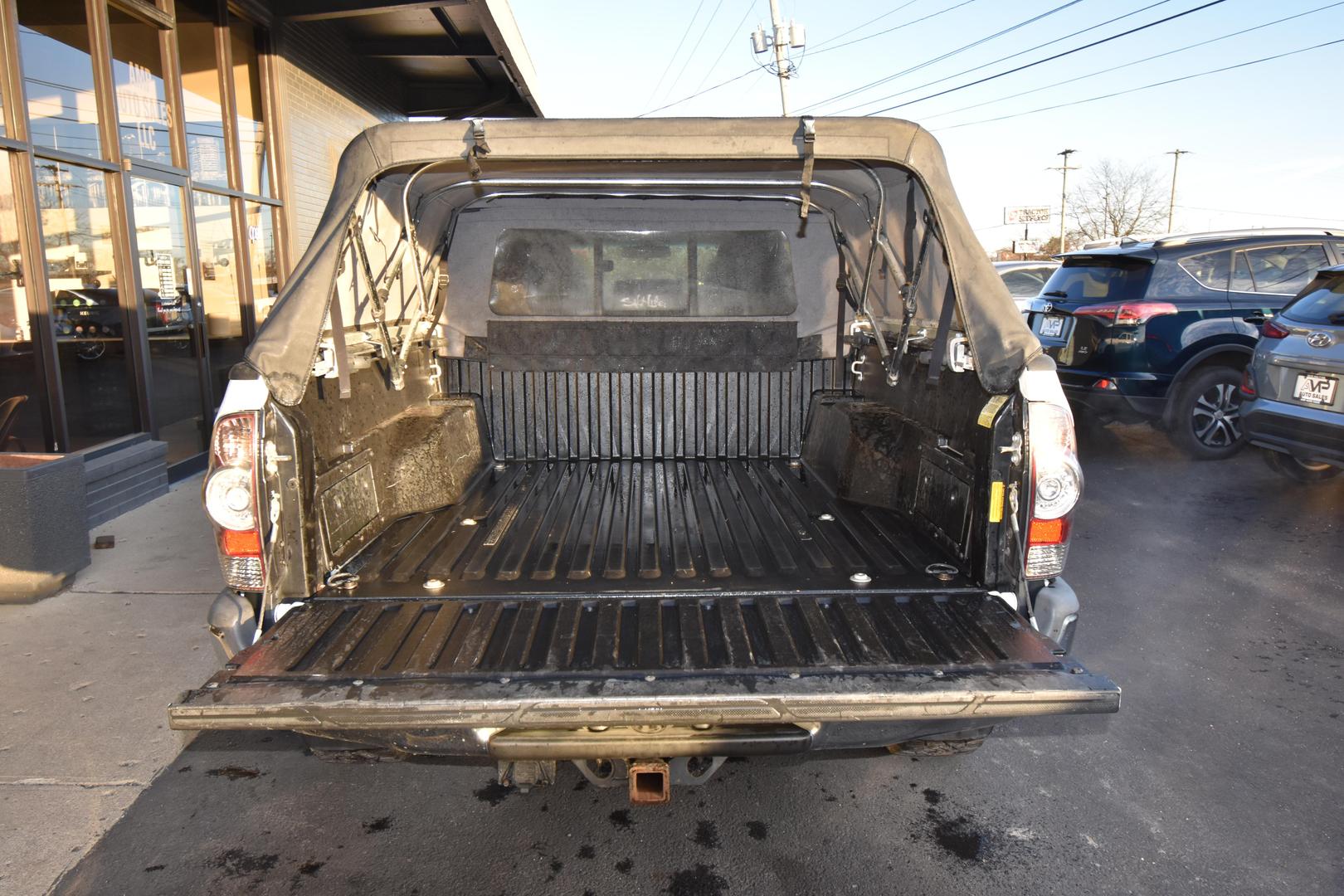 2014 Toyota Tacoma Base photo 25