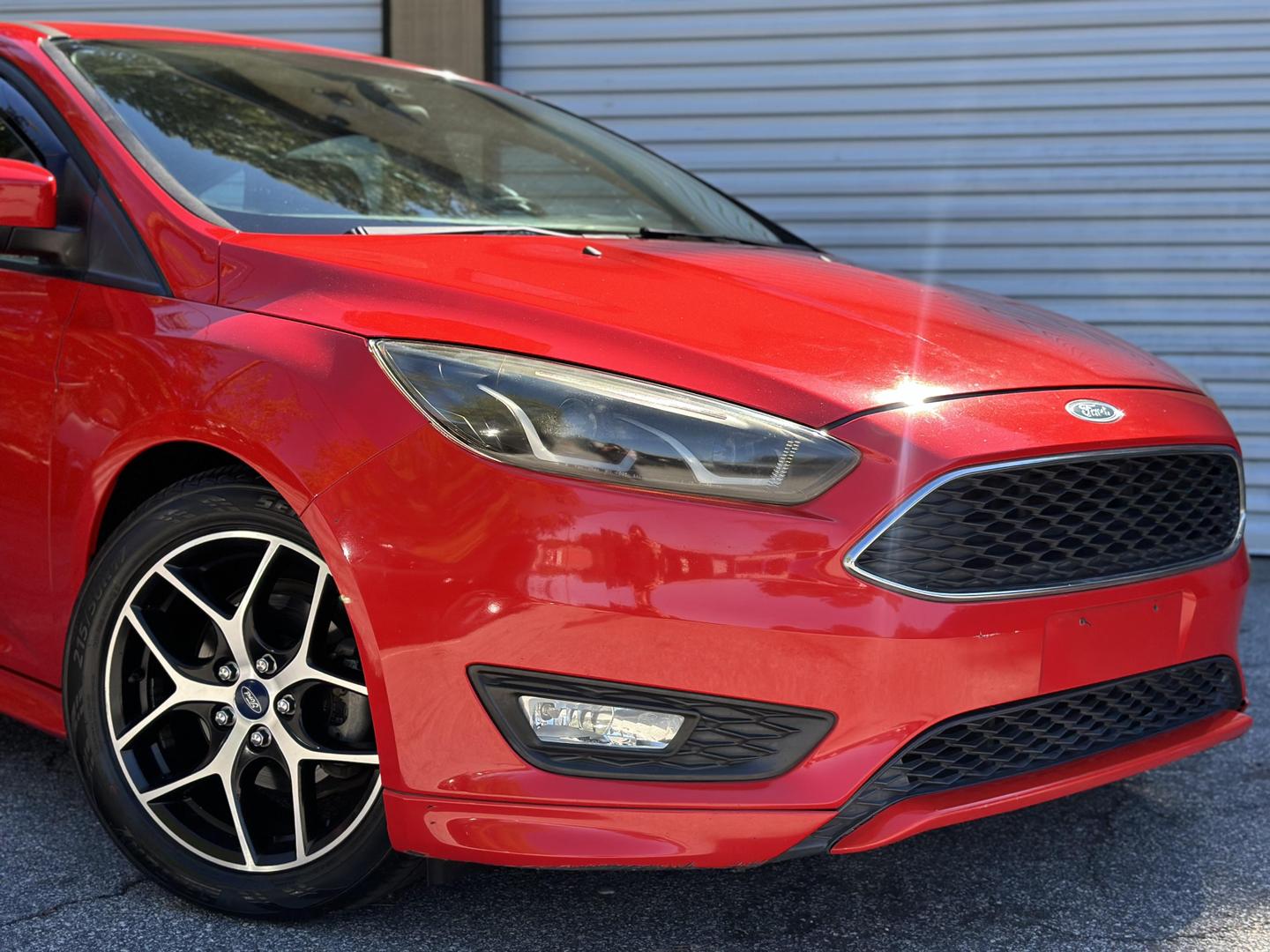 2015 Ford Focus SE photo 19