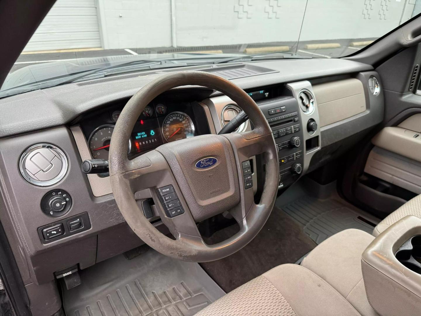 2010 Ford F-150 XL photo 13