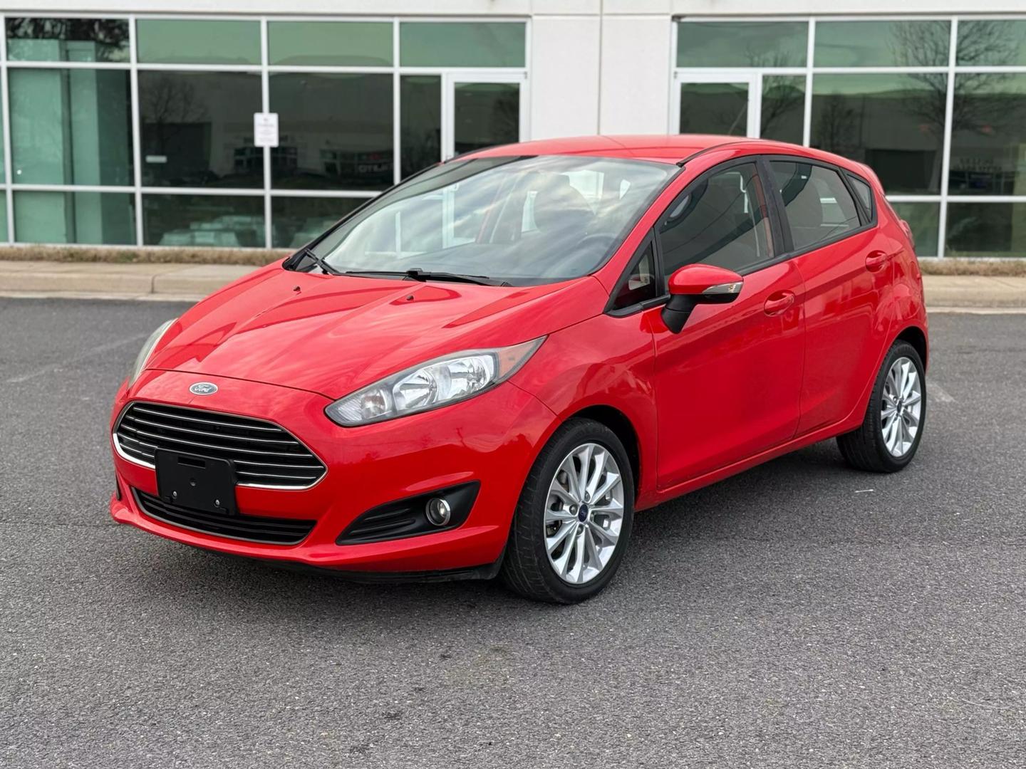 2014 Ford Fiesta SE photo 10