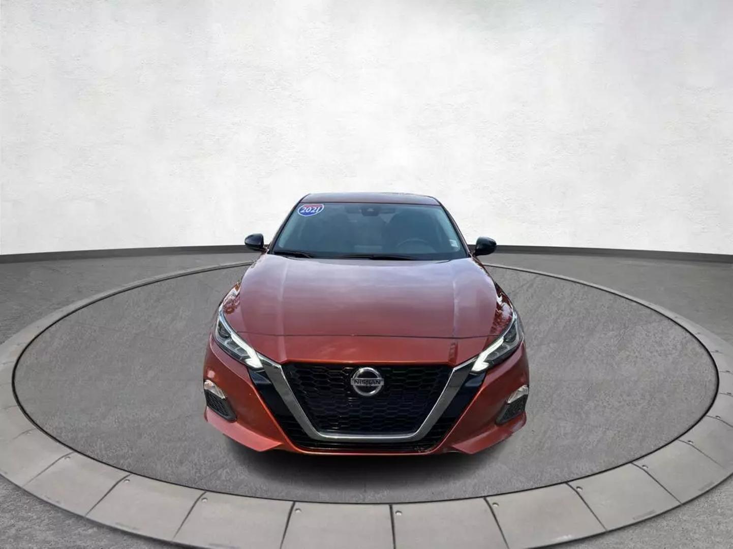 2021 Nissan Altima SR photo 7