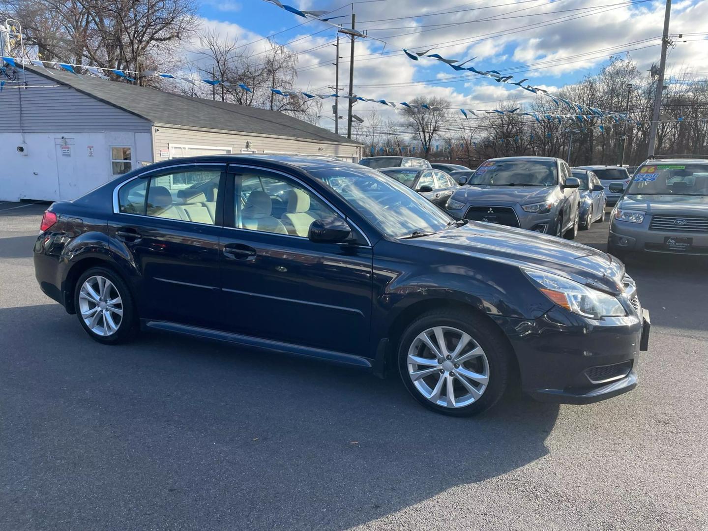 2013 Subaru Legacy I Premium photo 18