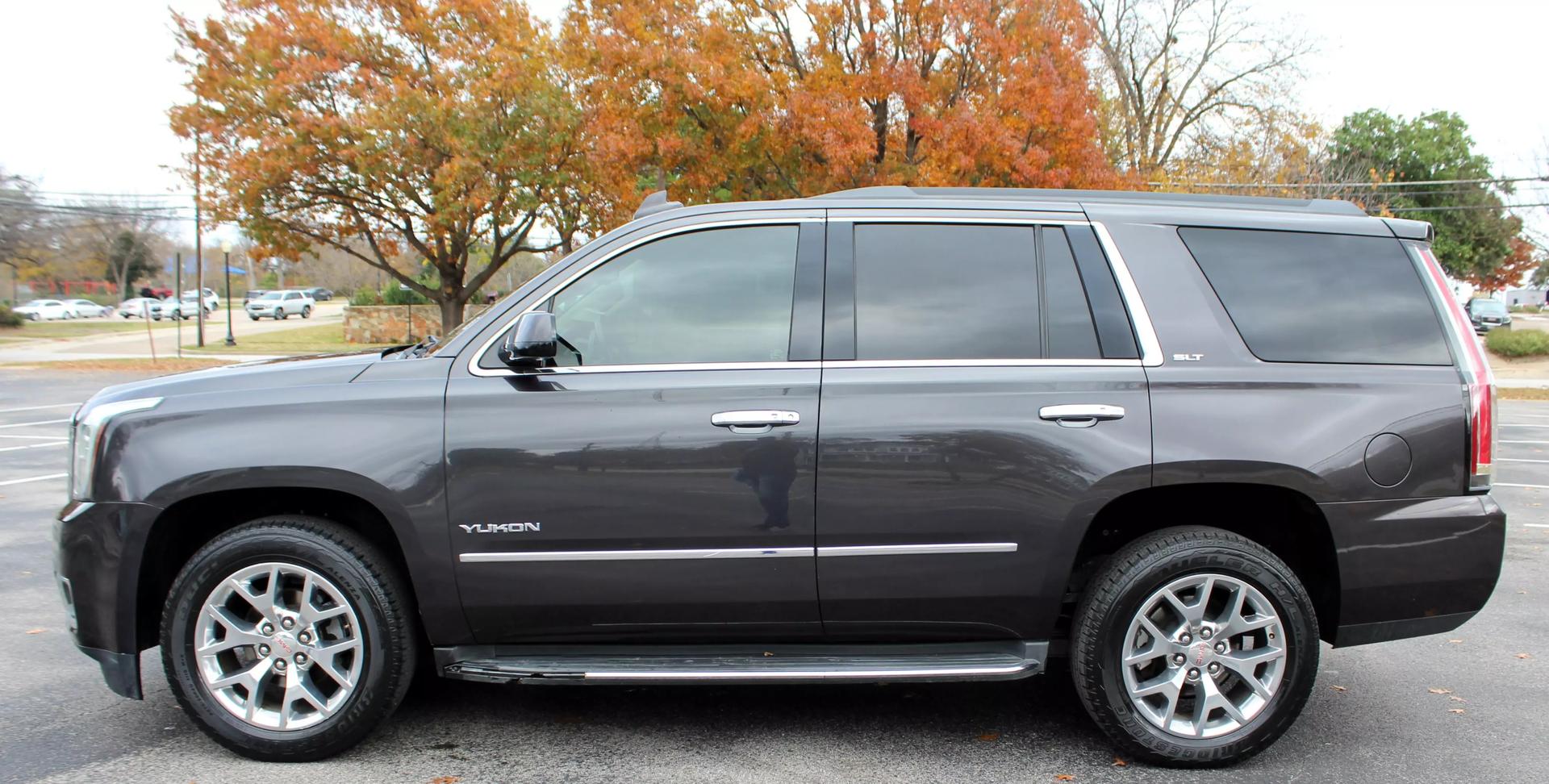 2016 GMC Yukon SLT photo 16