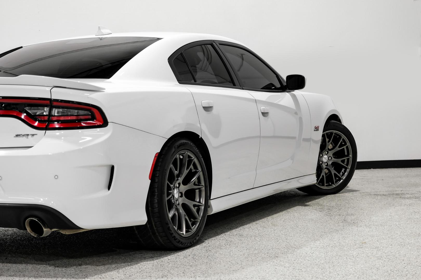 2016 Dodge Charger SRT 392 photo 13