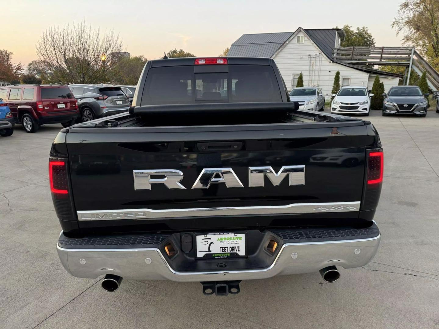 2015 RAM Ram 1500 Pickup Laramie Limited photo 4