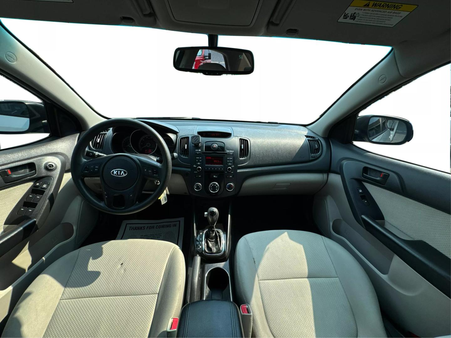 2012 Kia Forte EX photo 23