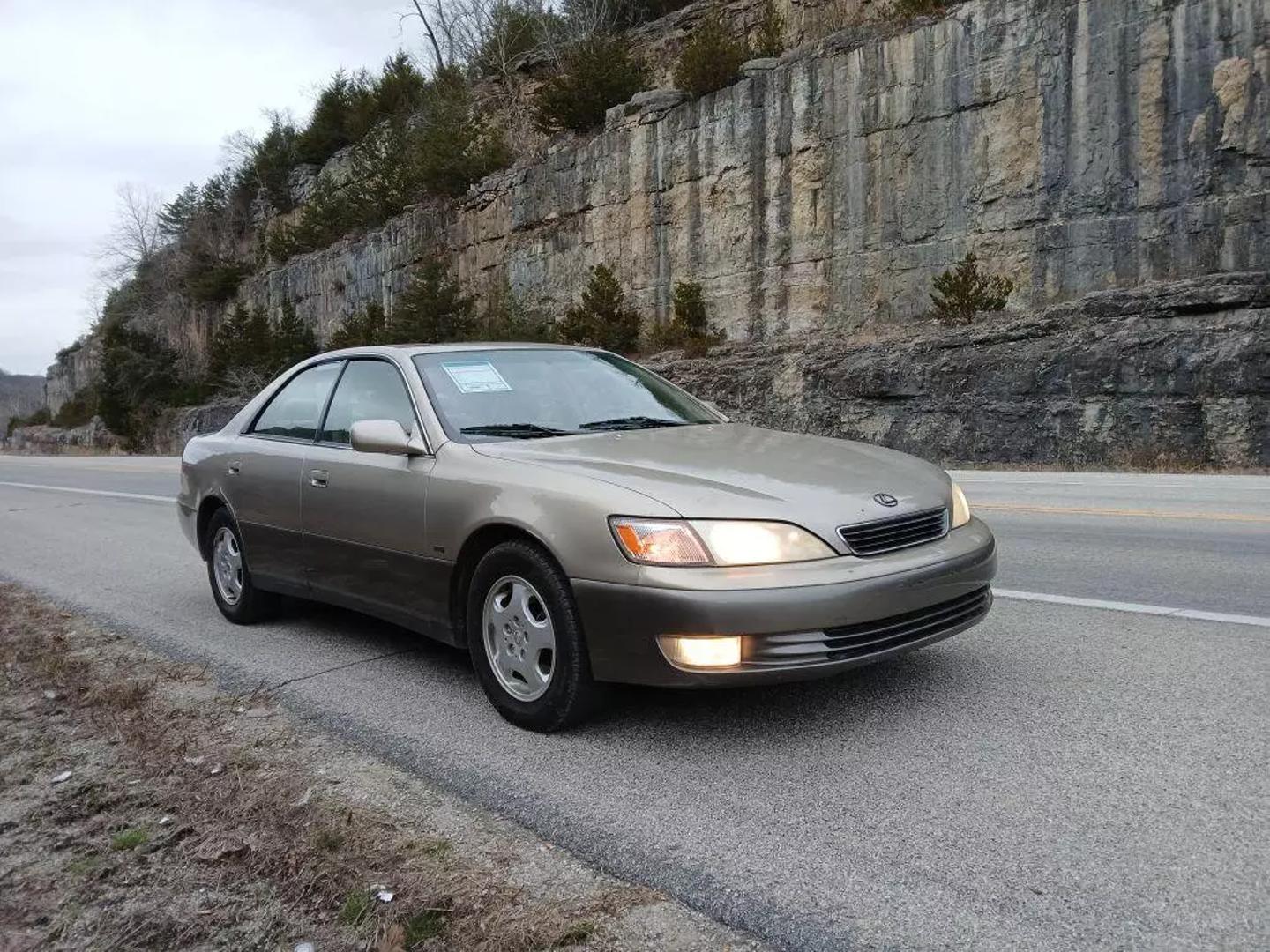 1999 Lexus ES 300 photo 7