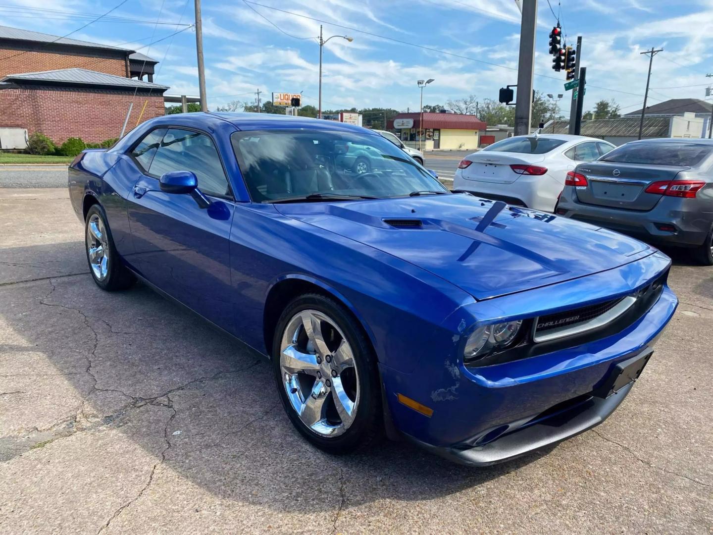 2012 Dodge Challenger SXT photo 3