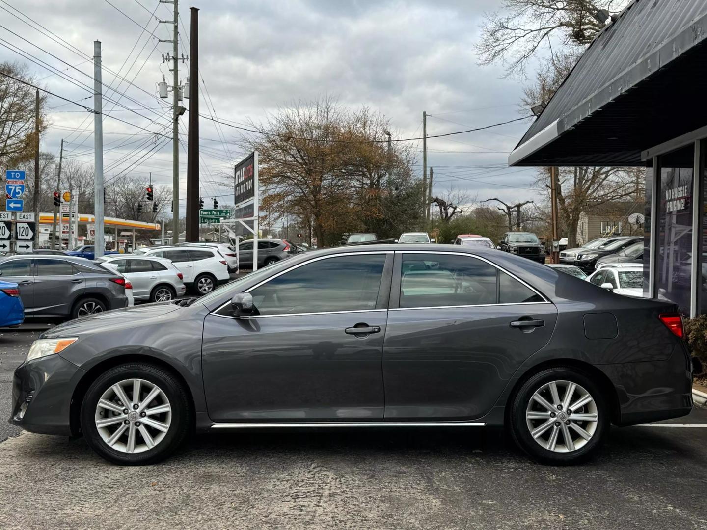 2012 Toyota Camry L photo 4