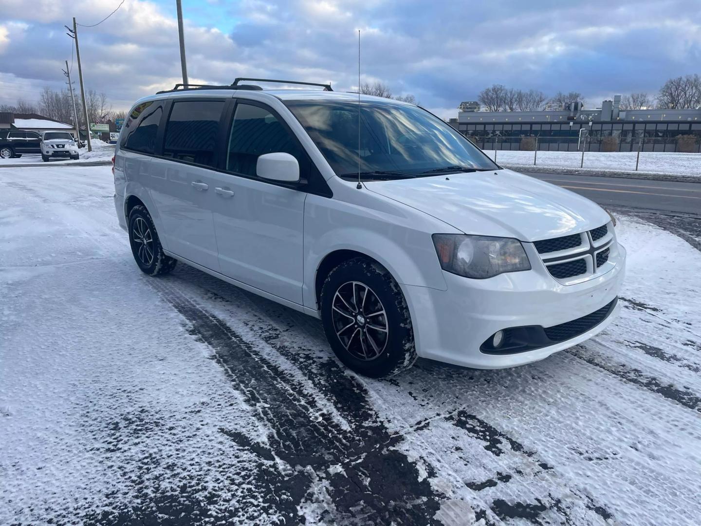 2018 Dodge Grand Caravan GT photo 3