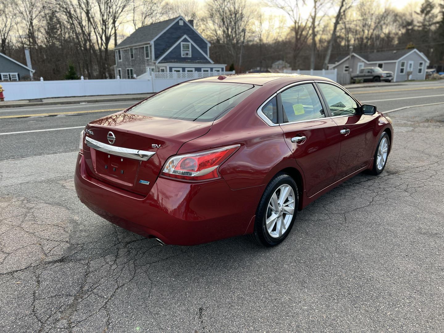 2013 Nissan Altima Sedan SV photo 5