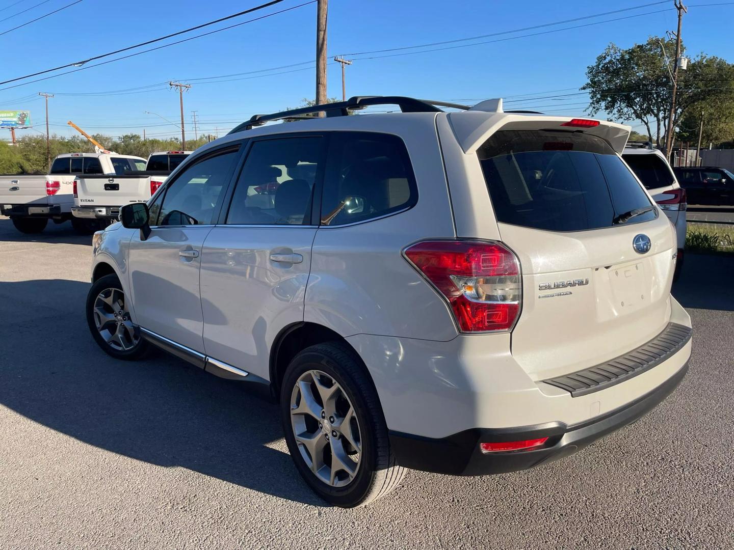 2016 Subaru Forester i Touring photo 7