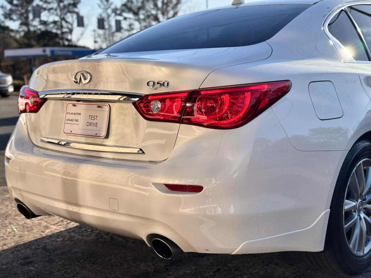 2015 INFINITI Q50 Premium photo 42