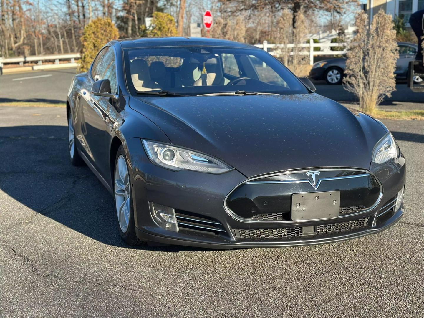 Tesla Model S's photo