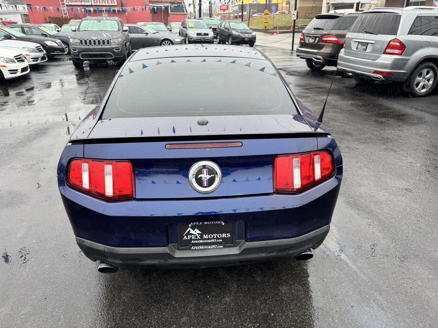 2012 Ford Mustang V6 photo 13