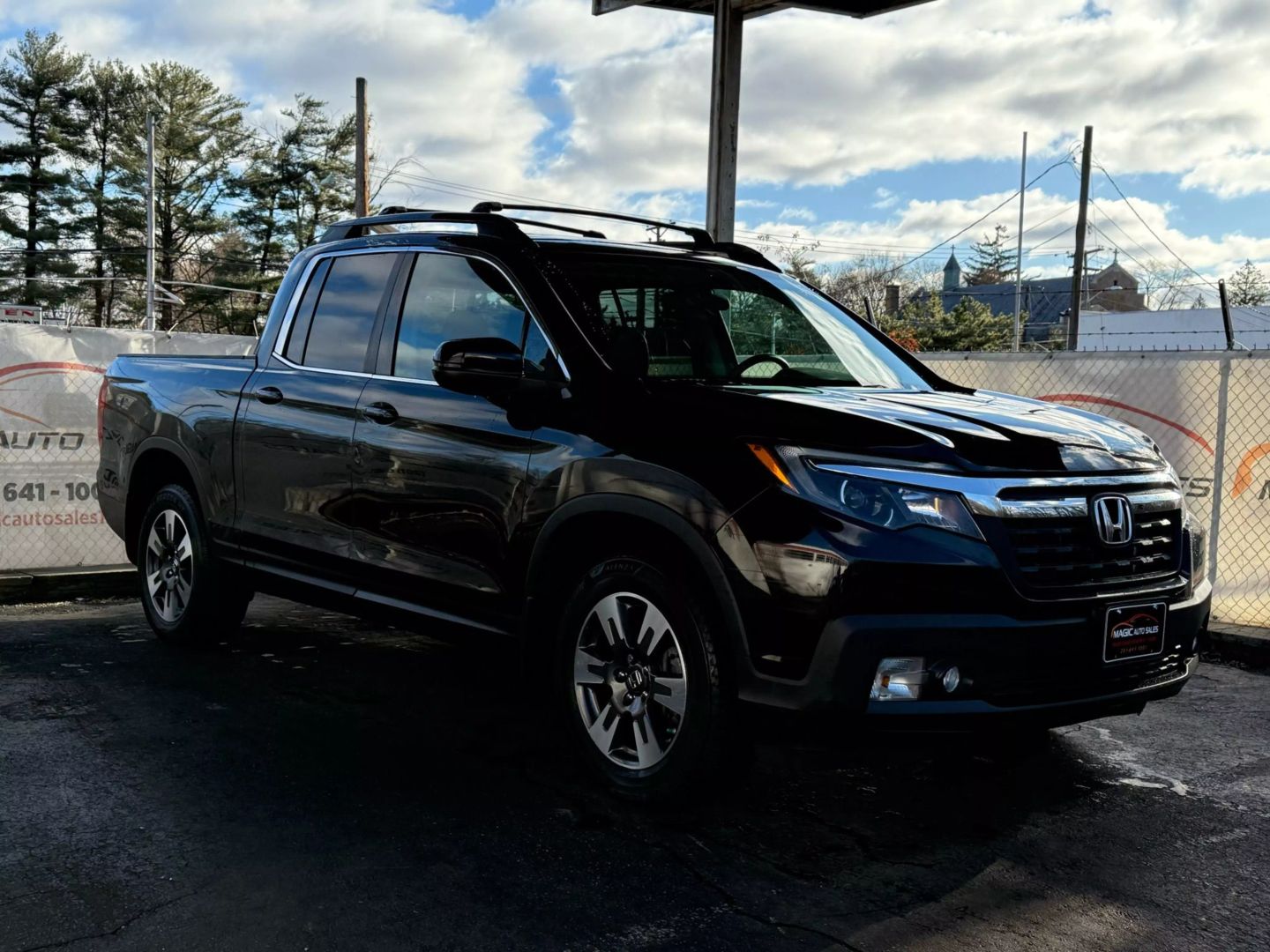 2019 Honda Ridgeline - Image 6