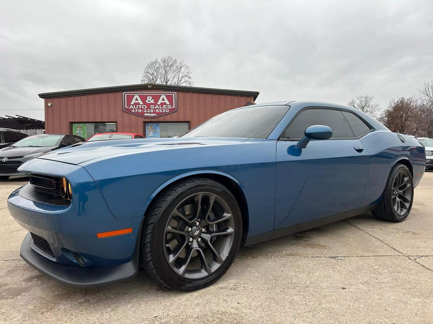 2021 Dodge Challenger R/T photo 2