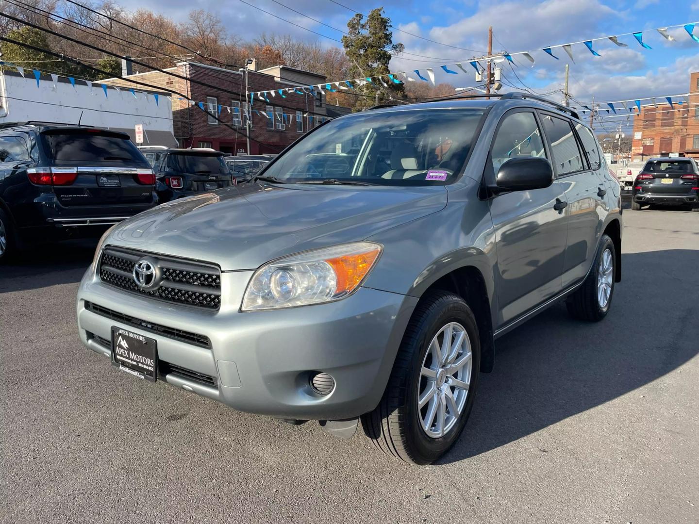 2007 Toyota RAV4 Base photo 1