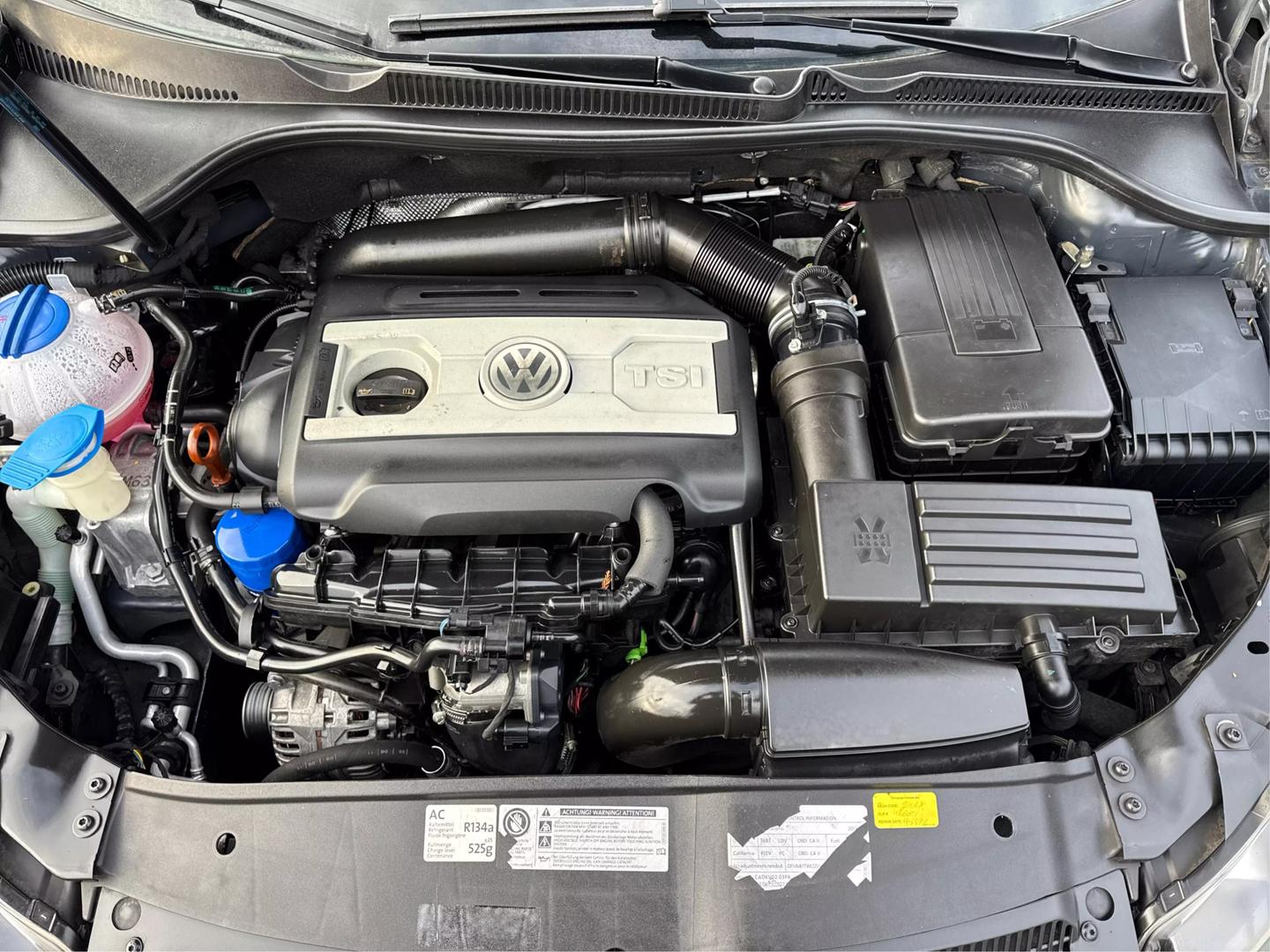 2012 Volkswagen GTI Base photo 18