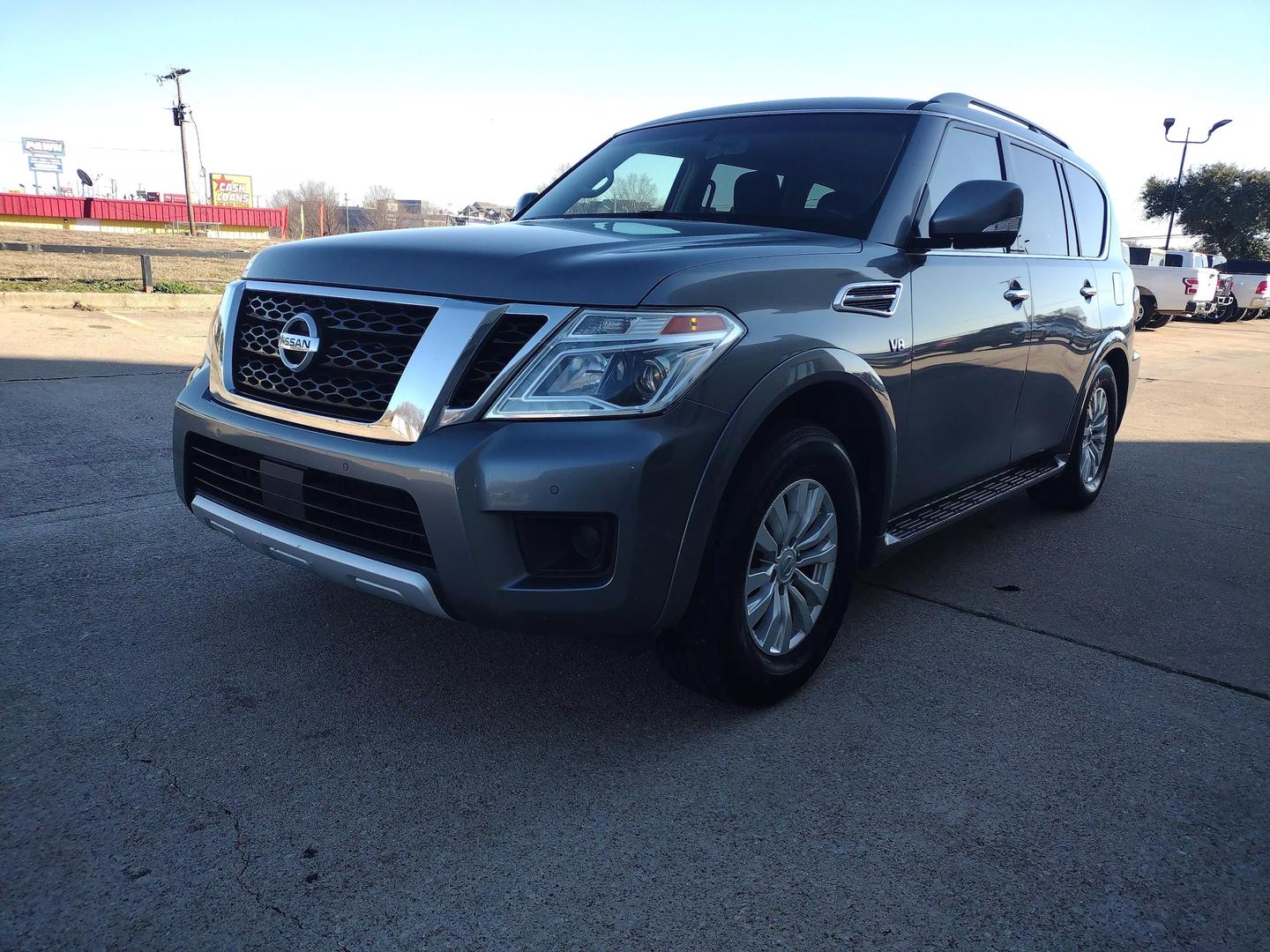 2017 Nissan Armada SV photo 4