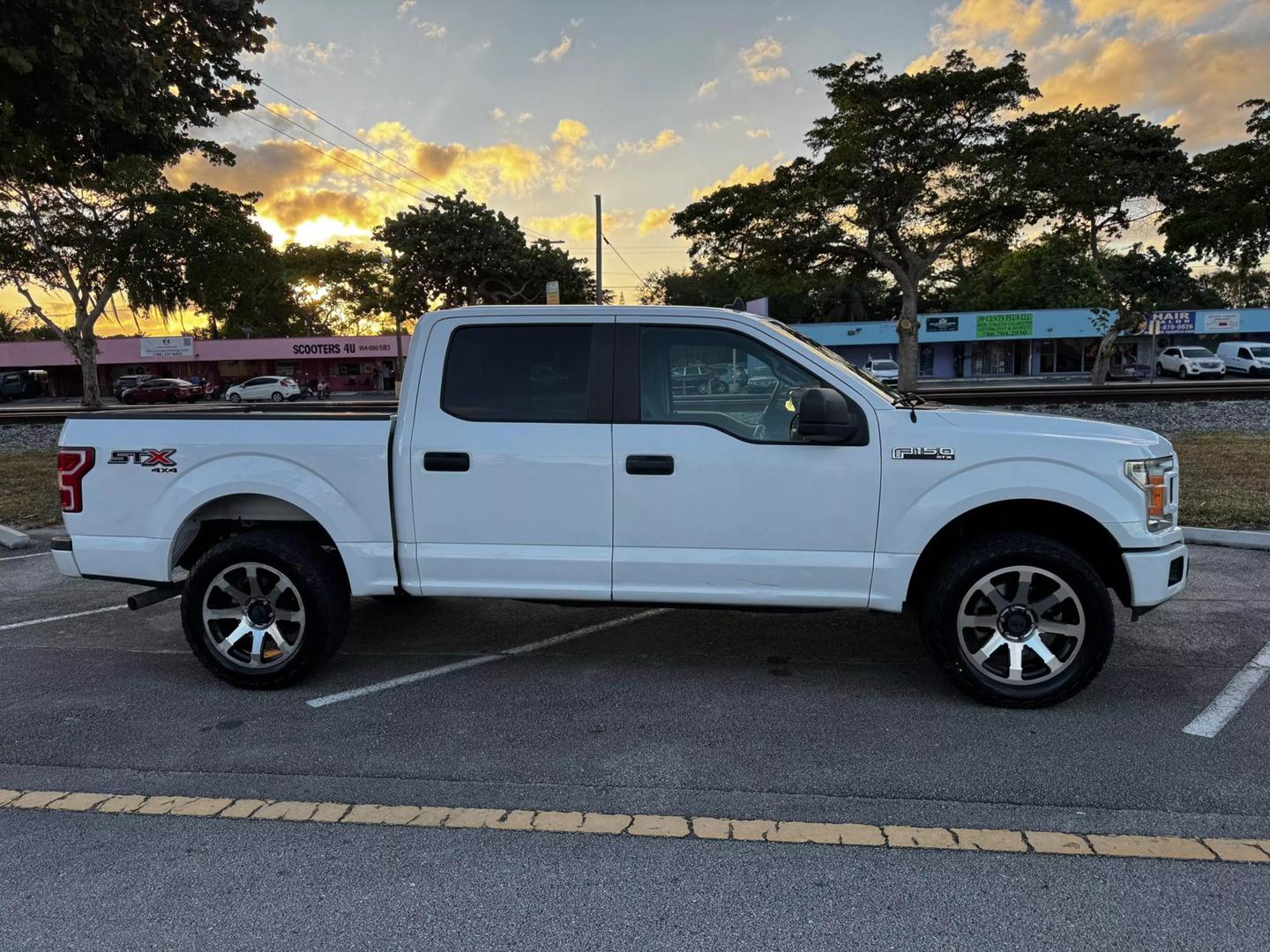 2020 Ford F-150 XL photo 4