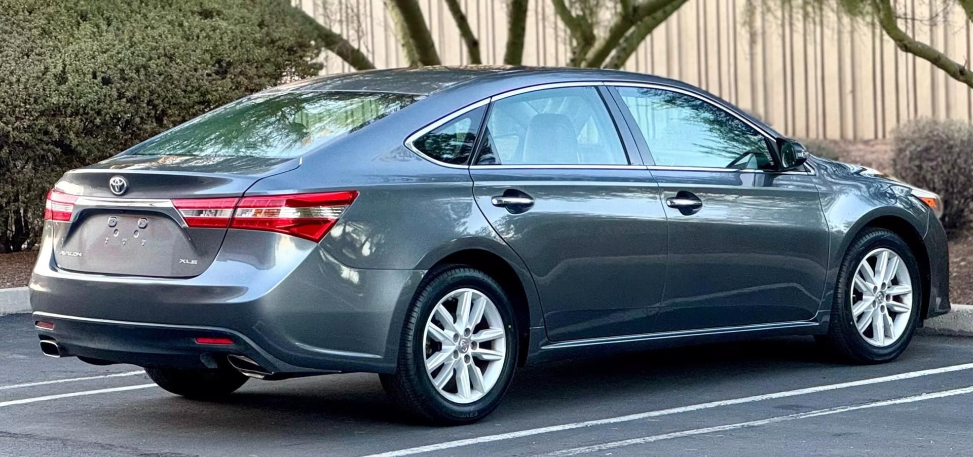 2014 Toyota Avalon XLE photo 8