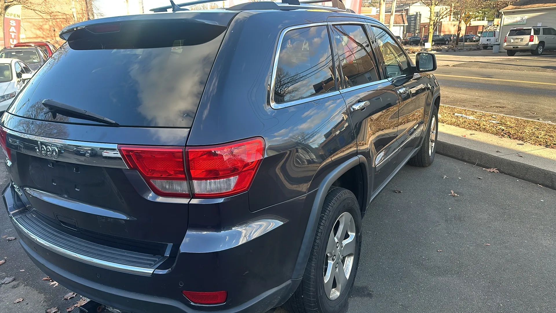 Image 4 of 2013 JEEP GRAND CHEROKEE