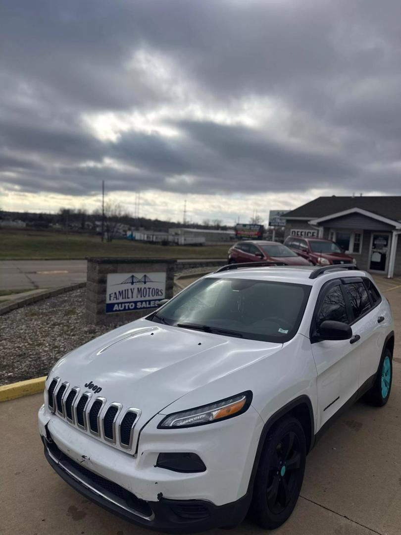 2016 Jeep Cherokee Sport Altitude photo 11