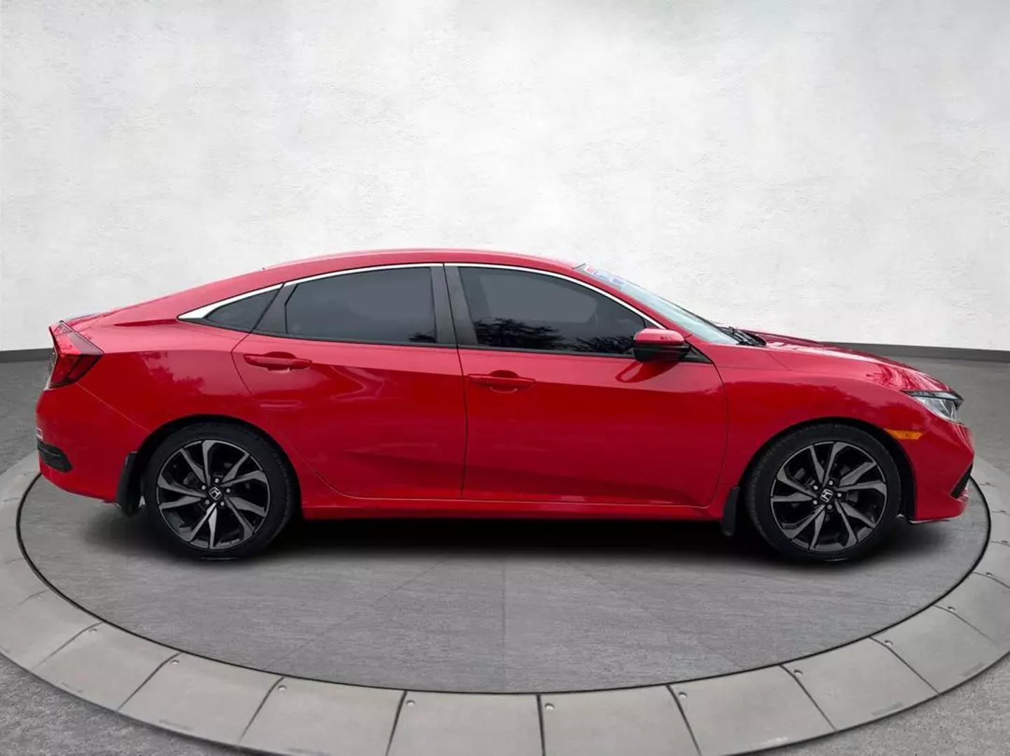 2019 Honda Civic Sport photo 2