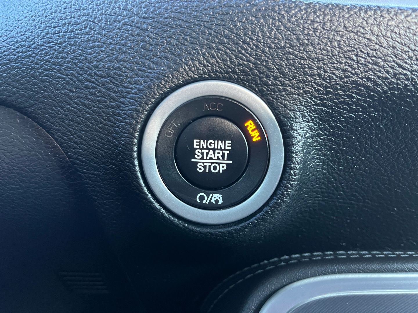 2019 DODGE CHALLENGER COUPE V8, HEMI, MDS, 6.4 LITER R/T SCAT PACK COUPE 2D