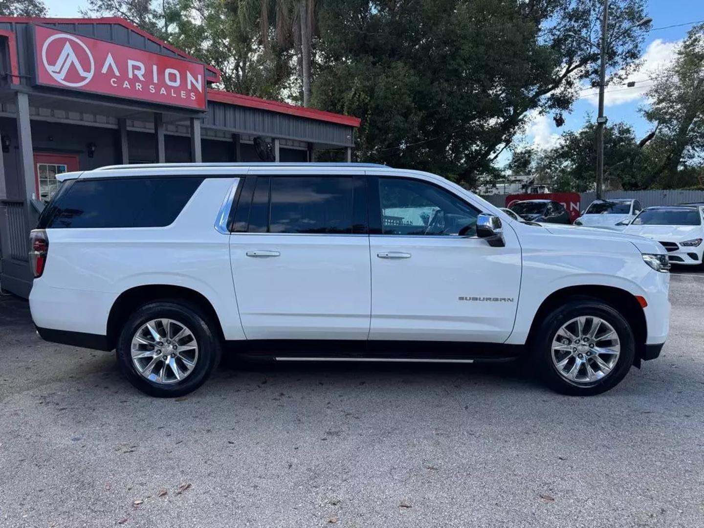 2023 Chevrolet Suburban Premier photo 4