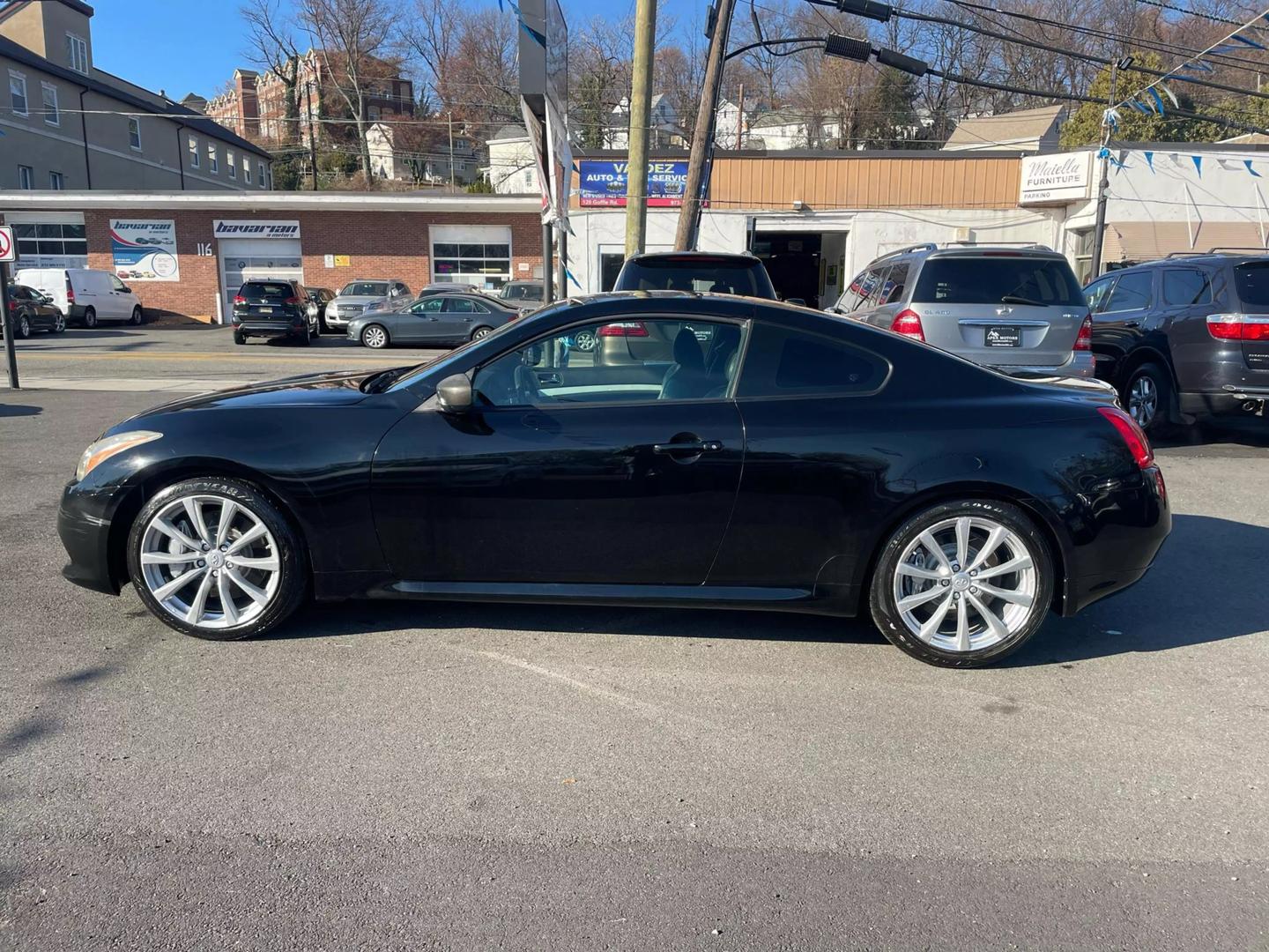 2009 INFINITI G Coupe 37 Journey photo 7