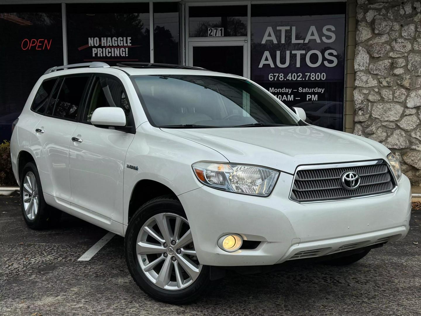 Toyota Highlander's photo