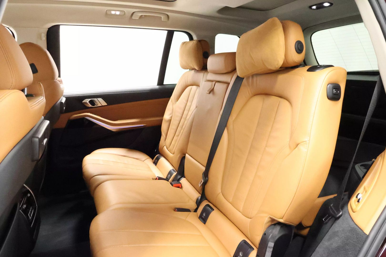2022 Bmw X7 - Image 3