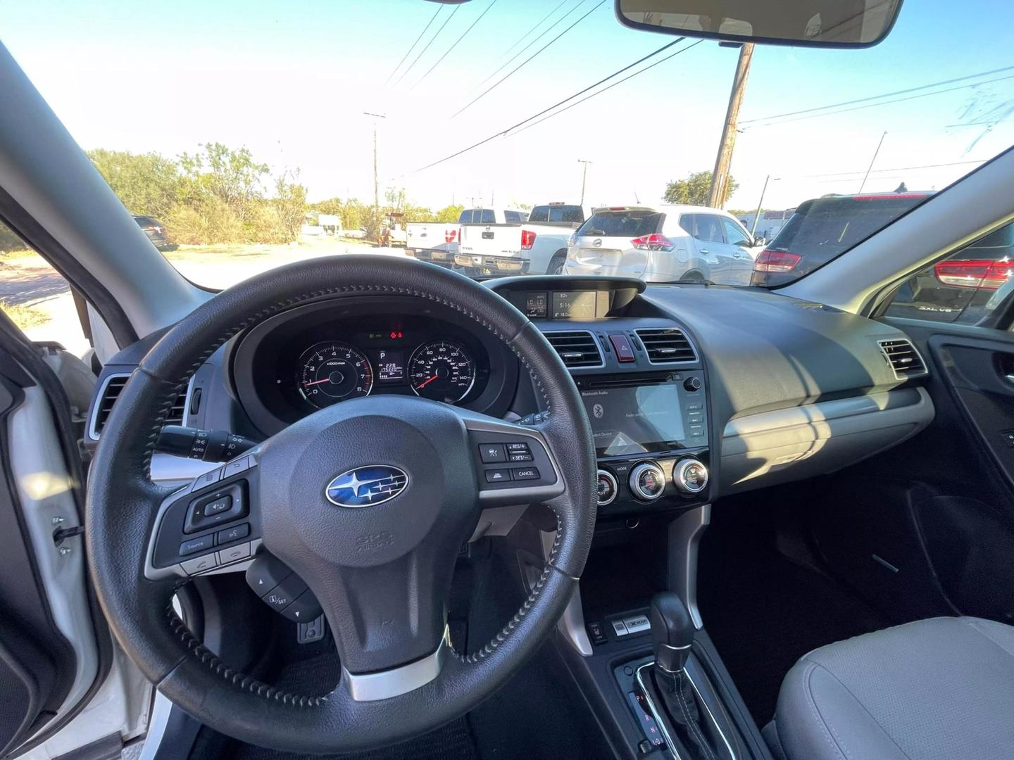 2016 Subaru Forester i Touring photo 14