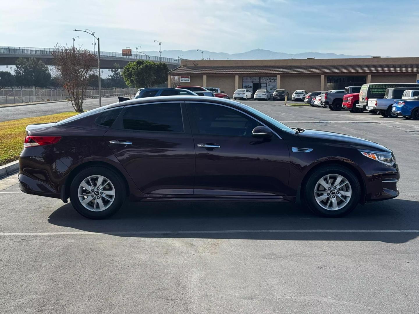 2016 Kia Optima LX photo 6